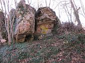 029 segnavia sulla roccia